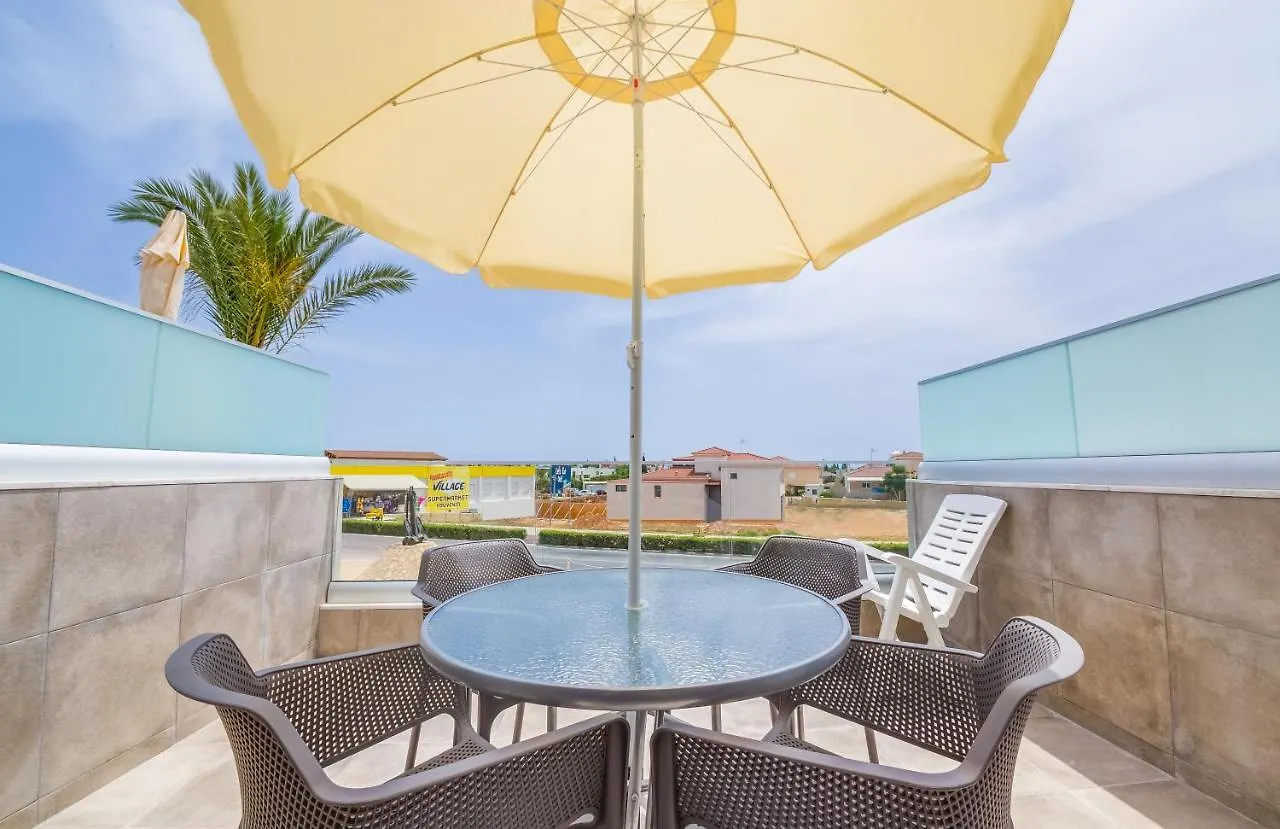 Gevoni Deluxe Suites Ayia Napa Apartment